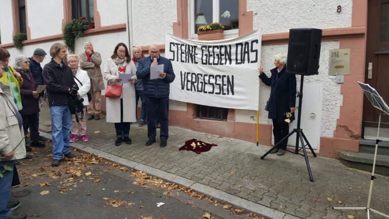 Neue Stolpersteine in Oberrad